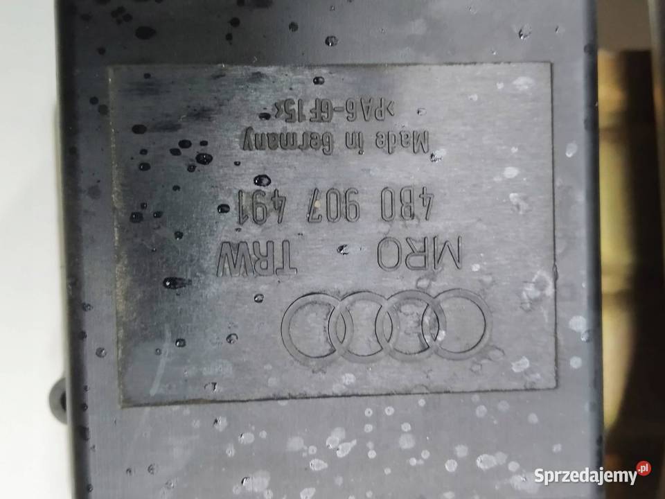 ROLETA BAGAŻNIKA ROLETA SZYBY TYŁ SEDAN