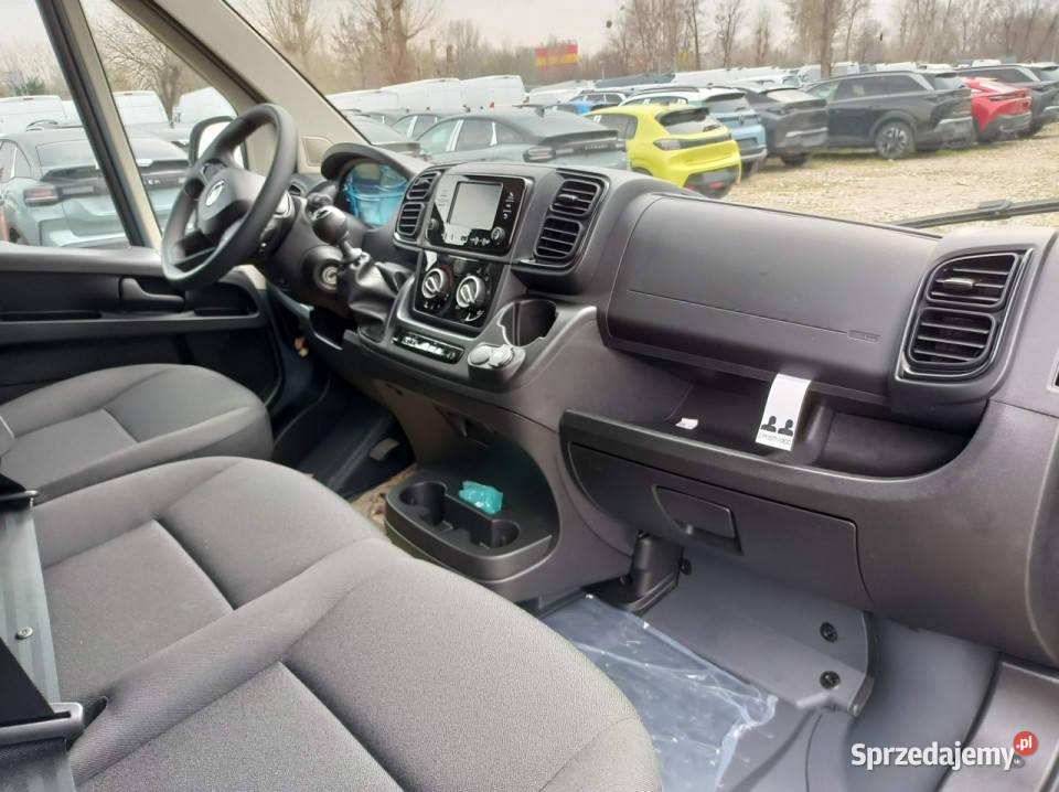 Opel Movano Opel Movano Furgon 140 L4H3 17m3 RP bluetooth Warszawa