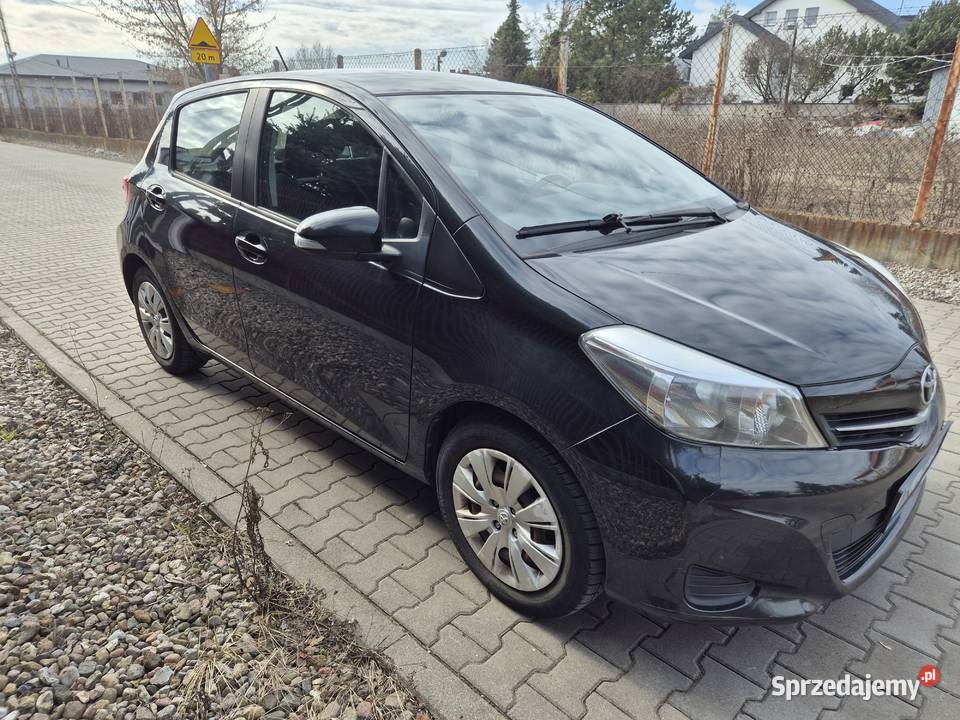 Toyota Yaris 2012r Salon Polska mazowieckie Warszawa