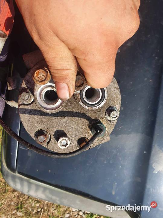 Sprężarka kompresoe klimatyzacji Volvo s60 v70 Kraków sprzedam
