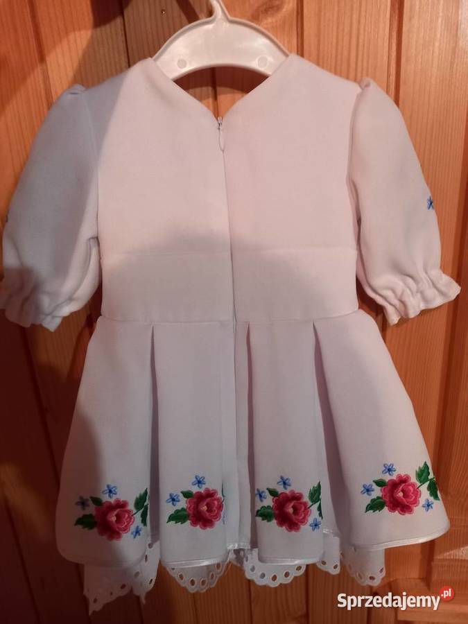 Sukienka do chrztu Dzianisz