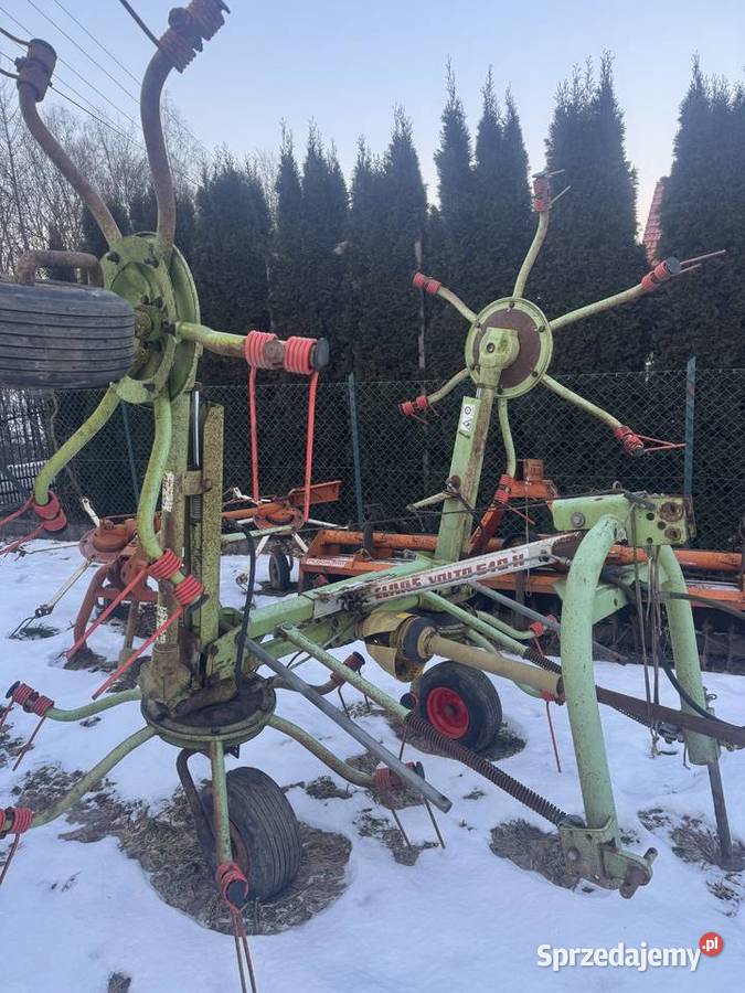 Przewracarki do siana claas volto deutz fahr Zgrabiarki i przetrząsacze Bobowa