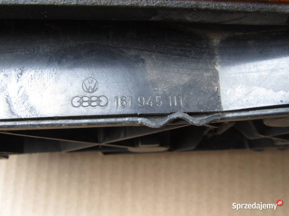 LAMPA TYLNA LEWA VOLKSWAGEN JETTA Mysłaków