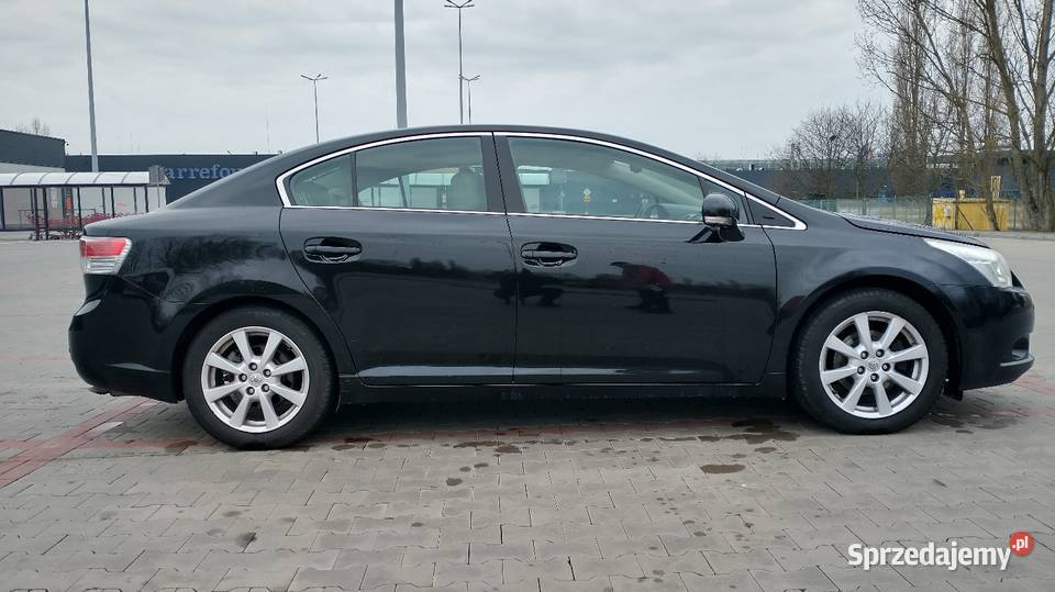 Toyota Avensis 2011 18 Lpg nieuszkodzony Avensis Łódź
