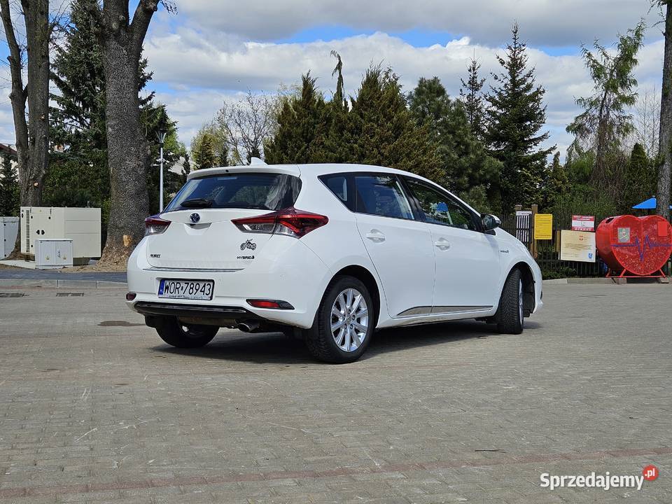 Toyota Auris 18 Hybrid 2018 Szulborze Wielkie