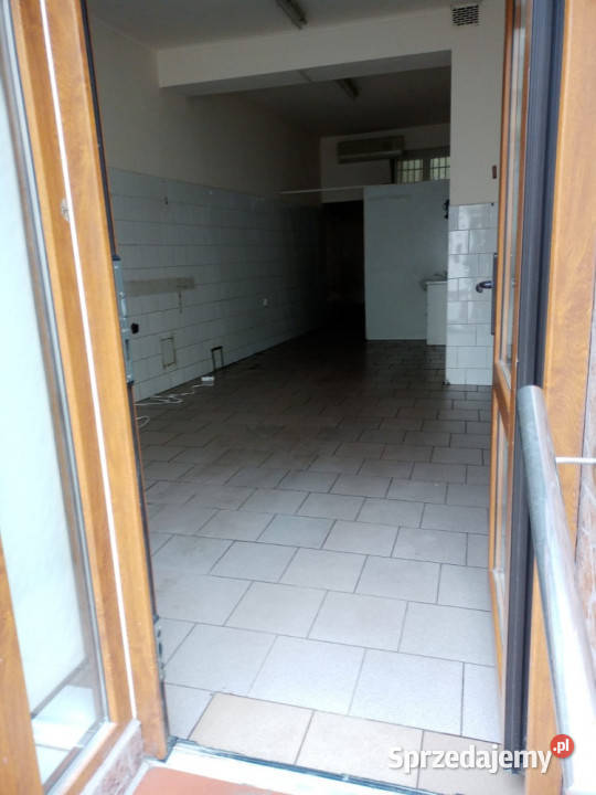 Lokal handlowy centrum Żnin Śniadeckich deptak
