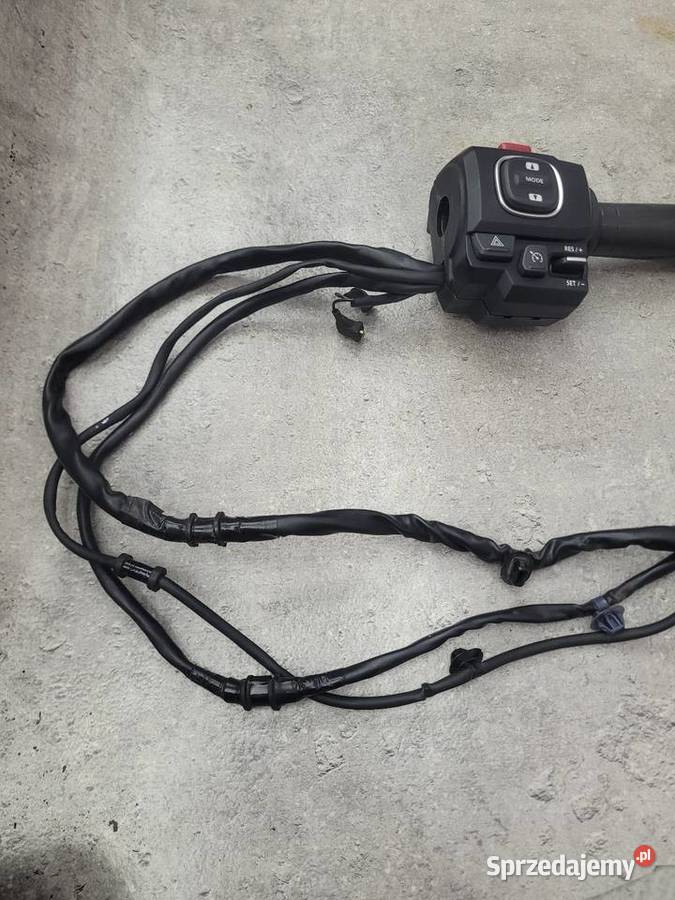 HONDA GOLD WING GL1800 SC79B 1823 OEM