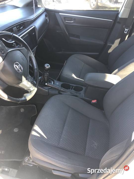 Toyota corolla 16 benzyna GAZ Warszawa
