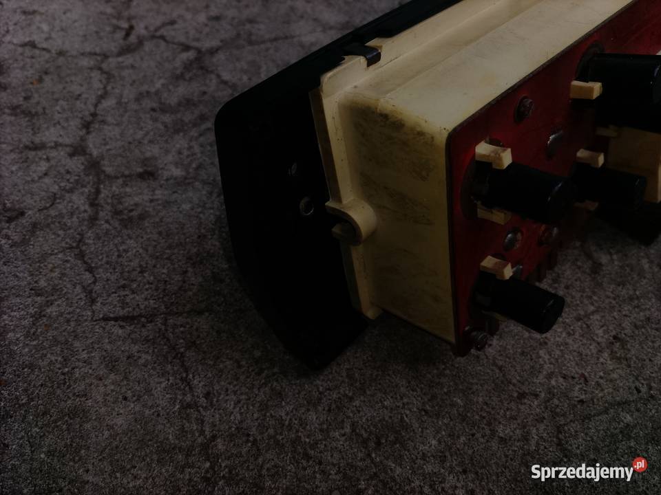 Licznik prędkościomierz Skoda 105 Trachy