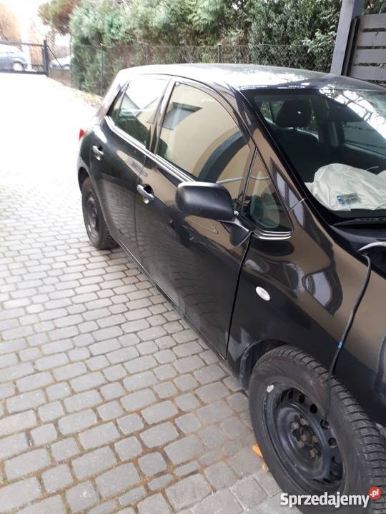 TOYOTA AURIS NA CZESCI Kęty