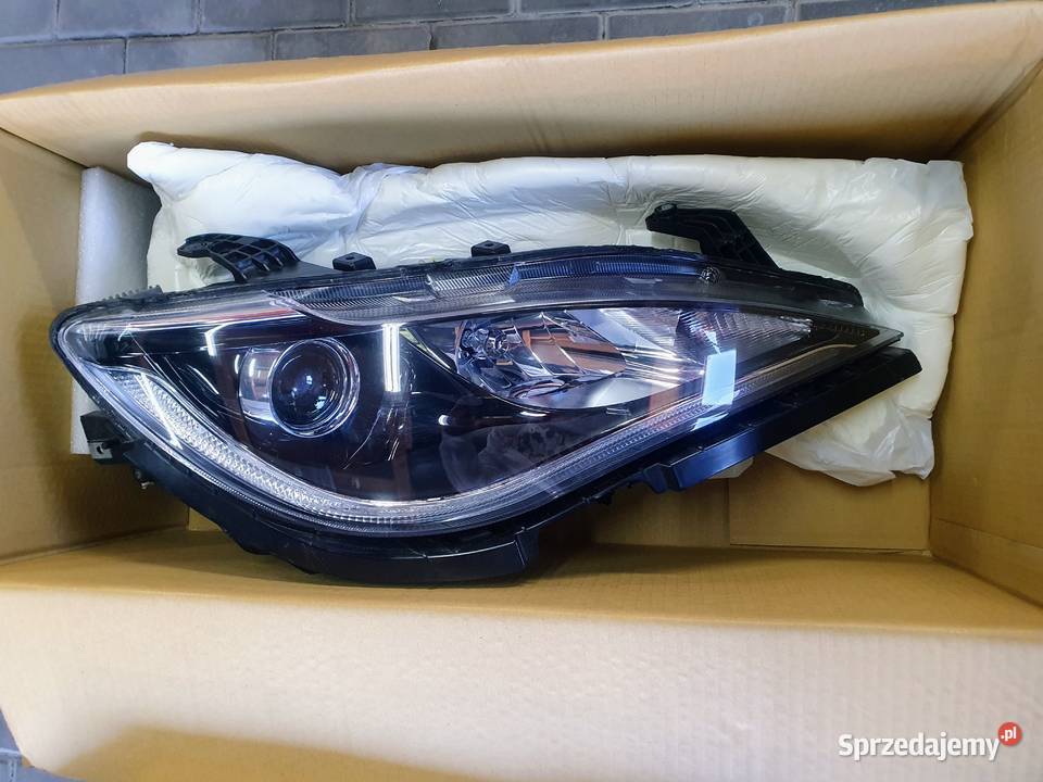Lampy xenon CHRYSLER Pacifica 2019 osobowe