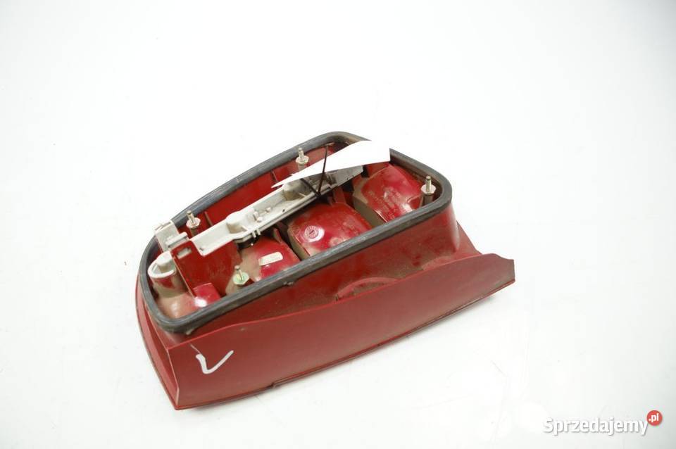 LAMPA LEWA TYŁ SKODA FABIA I 6Y6945 Lipno