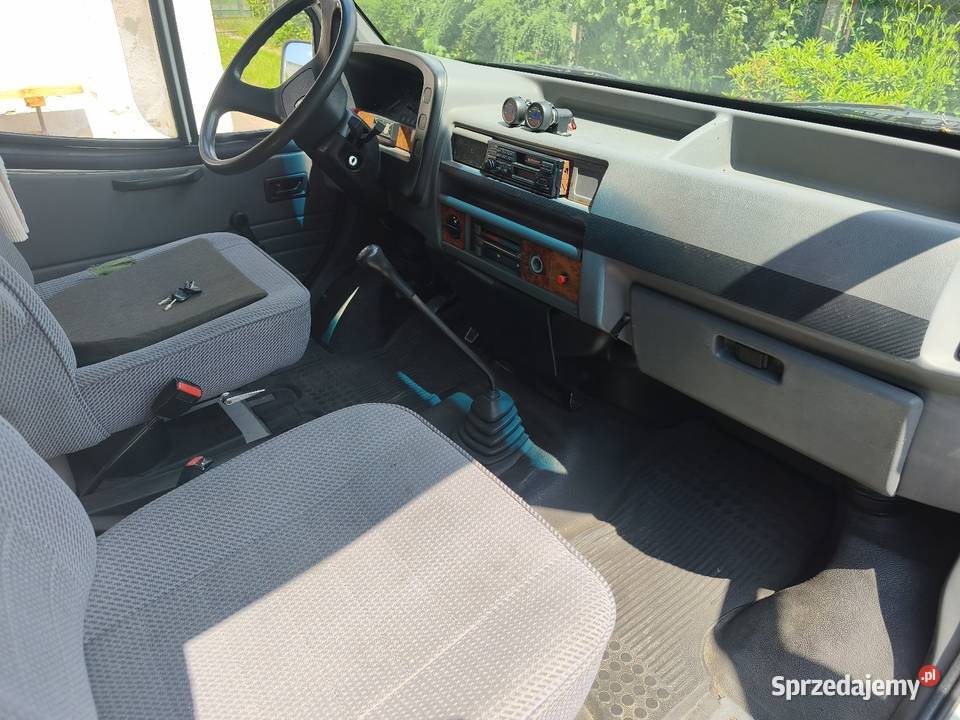 Kamper ford transit 20 benzyna Krasiejów