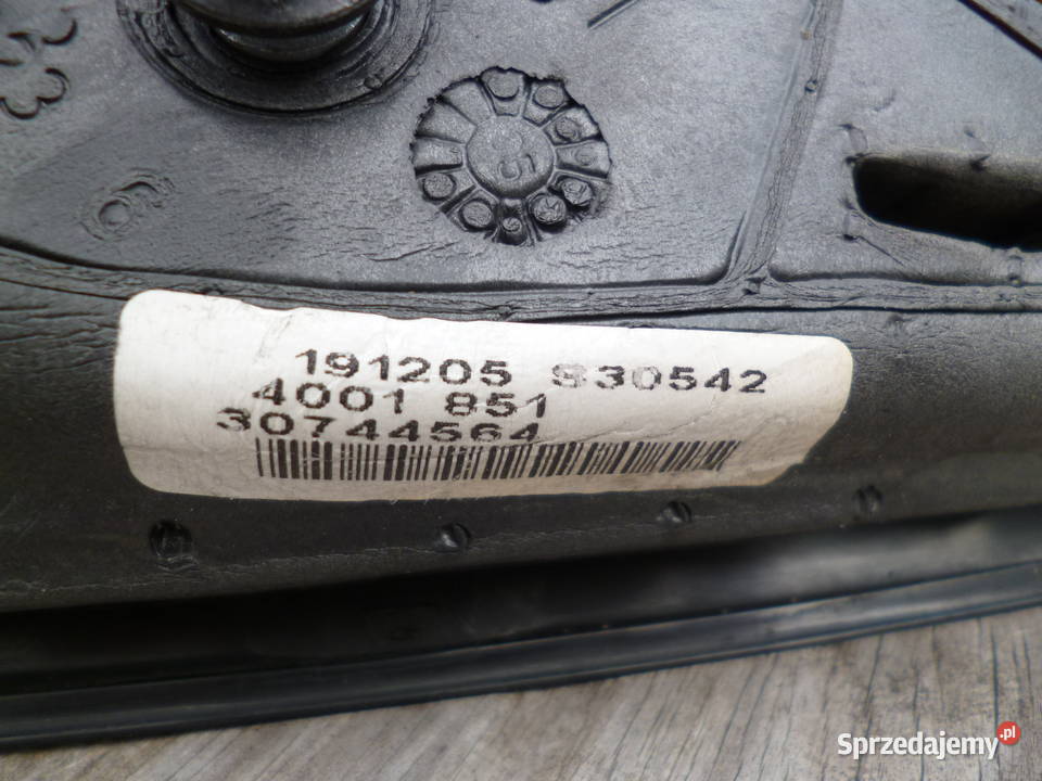 Volvo S40 V 50 C30 C70 20d 136 lusterko lewe sprzedam