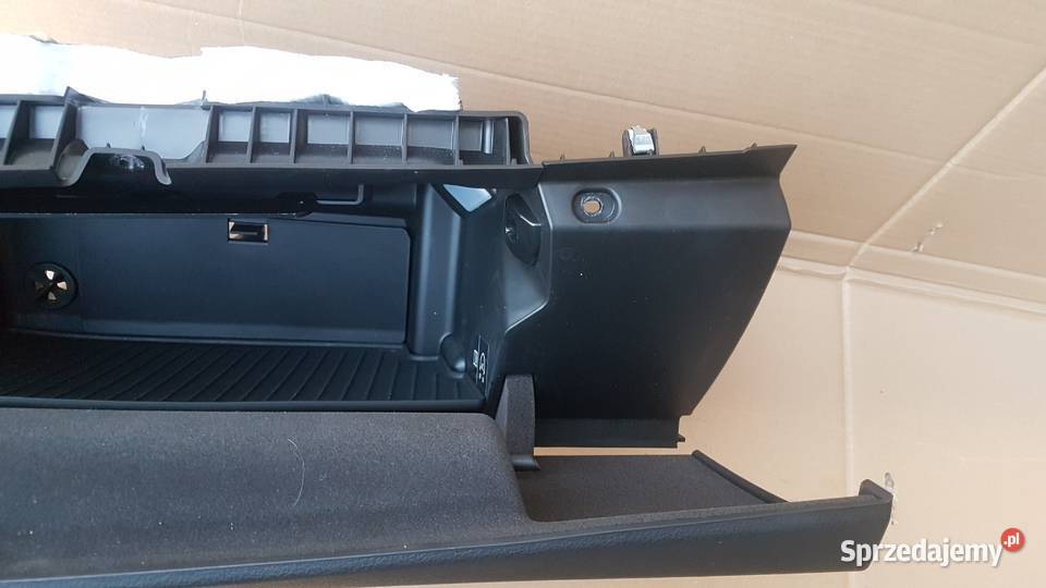 BMW 218d seria 2 F45 Active Tourer schowek prawy dolnośląskie Legnica