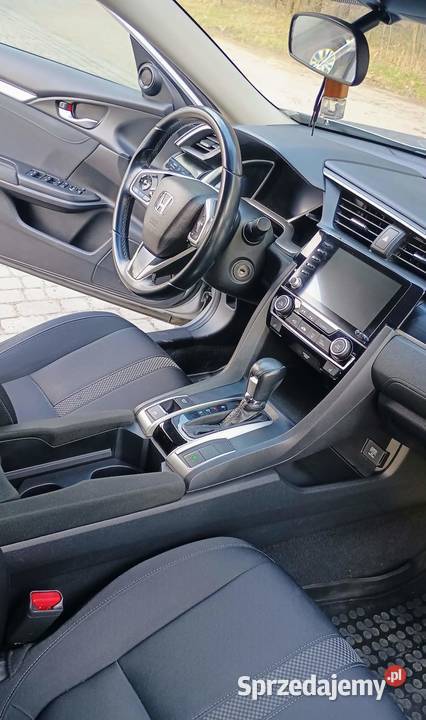Honda Civic X 2019 pierwsza rej 2020 benzyna