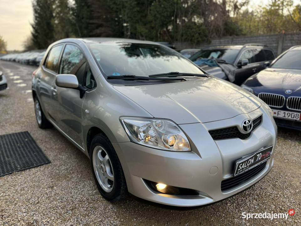 Toyota Auris 16 Automat Klima Alu EL szyby Bez gniazdo AUX Częstochowa