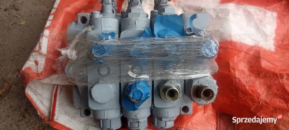 Rozdzielacz hydrauliczny Angielski sprzedam
