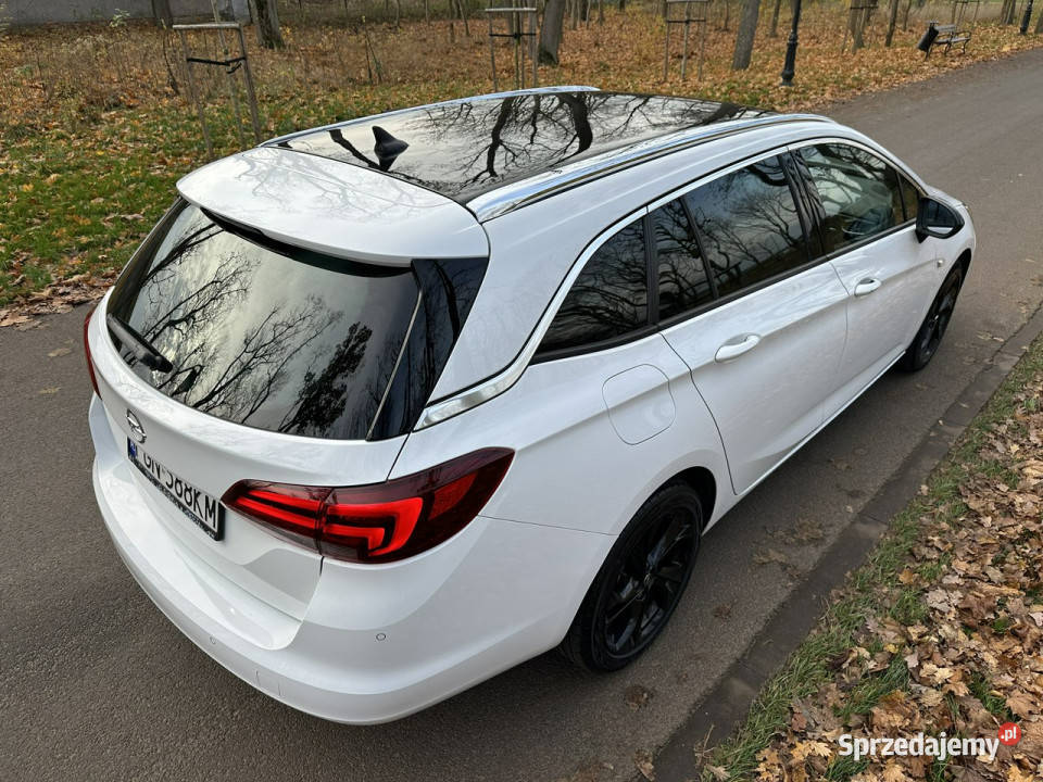 Opel Astra Cosmo Sport Tourer 16 CDTI 136 2018r wielofunkcyjna kierownica Józefkowo