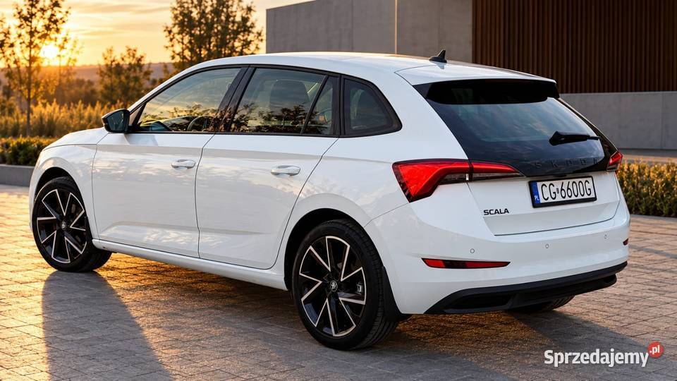 Skoda Scala 10 TSI 115 M6 z polskiego salonu czujnik parkowania Grudziądz