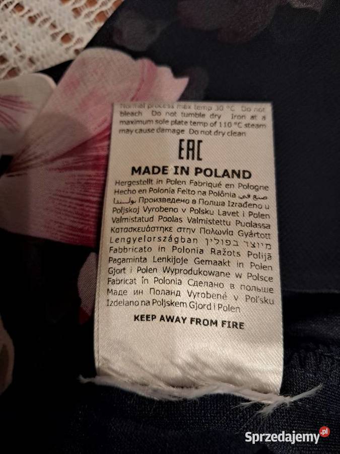 Sukienka granatowa z narzutką w kwiaty Cedar L Kraków