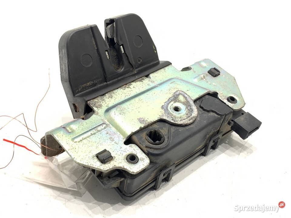 ZAMEK KLAPY TYŁ OPEL ZAFIRA B Minivan 0519