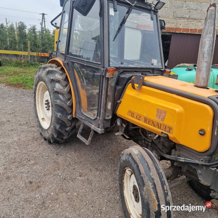 Ciągnik sadowniczy Renault 7012 Biała Rawska