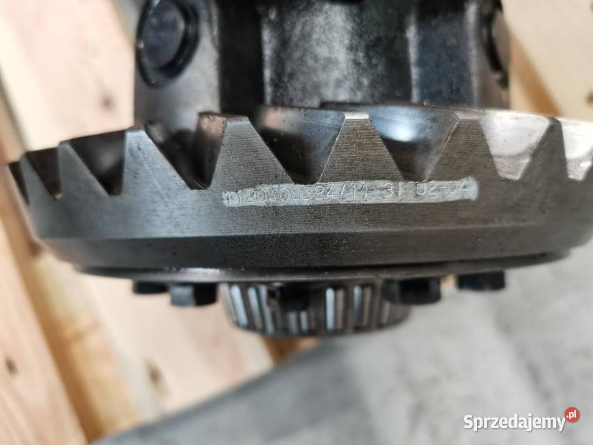 Holland LM 445 Mechanizm różnicowy Spicer przód wielkopolskie Wilkowo