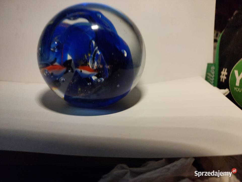 kula szklana PRL z rybami