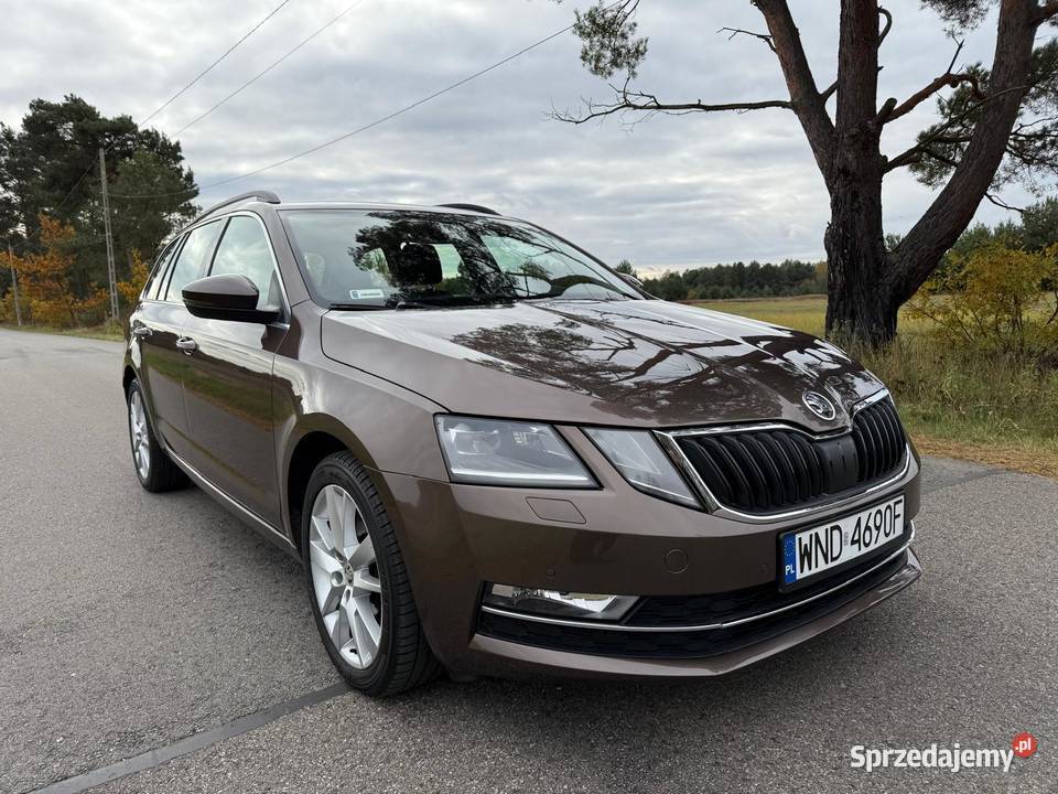 Skoda Octavia super stan niski przebieg kupiony w polskim salonie Nowy Dwór Mazowiecki
