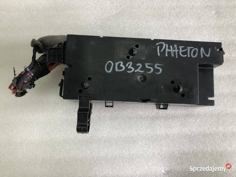 SKRZYNKA BEZPIECZNIKÓW 3D0937499B VW PHAETON osobowe Skrzynki bezpieczników