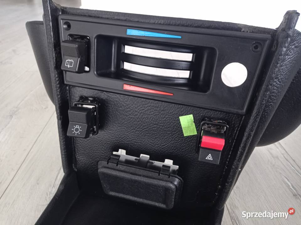 Konsola półka deska rozdzielcza Fiat 125 osobowe Lublin