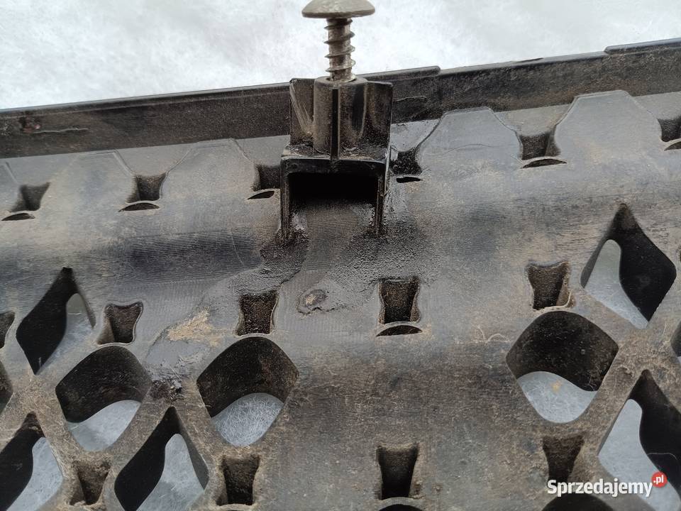 Suzuki SX4 lift 09 7174155l0 atrapa zderzaka Krosno sprzedam