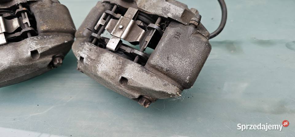 Zacisk przód 330 lewy prawy mercedes w203 osobowe