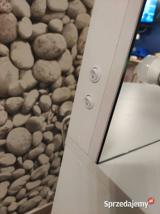 Toaletka z lustrem kosmetycznym małopolskie Nowy Sącz