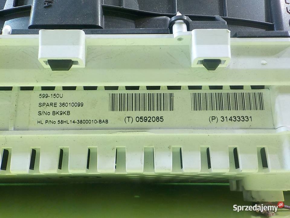 VOLVO V40 II 16D2 14r HB 5D licznik zegarowy Suków