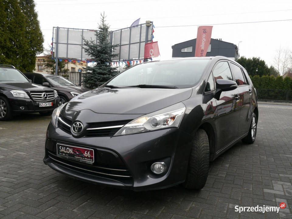 Toyota Verso 16d Panorama Dach Navi Kamera Częstochowa