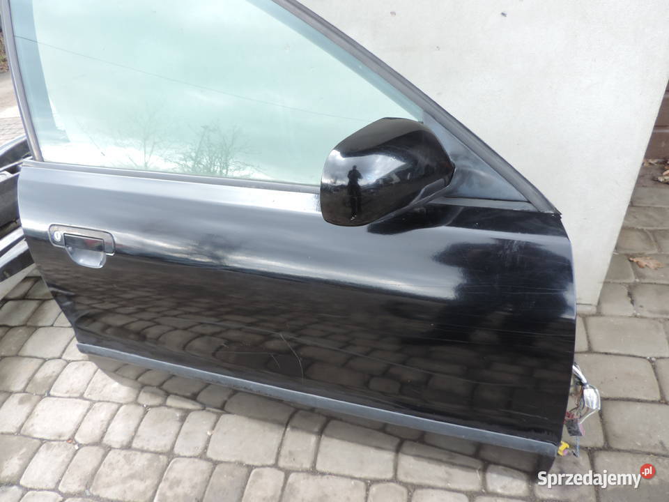 AUDI A4 B5 SEDAN DRZWI PRAWE PRZEDNIE Rok produkcji 1999 Nowy Sącz