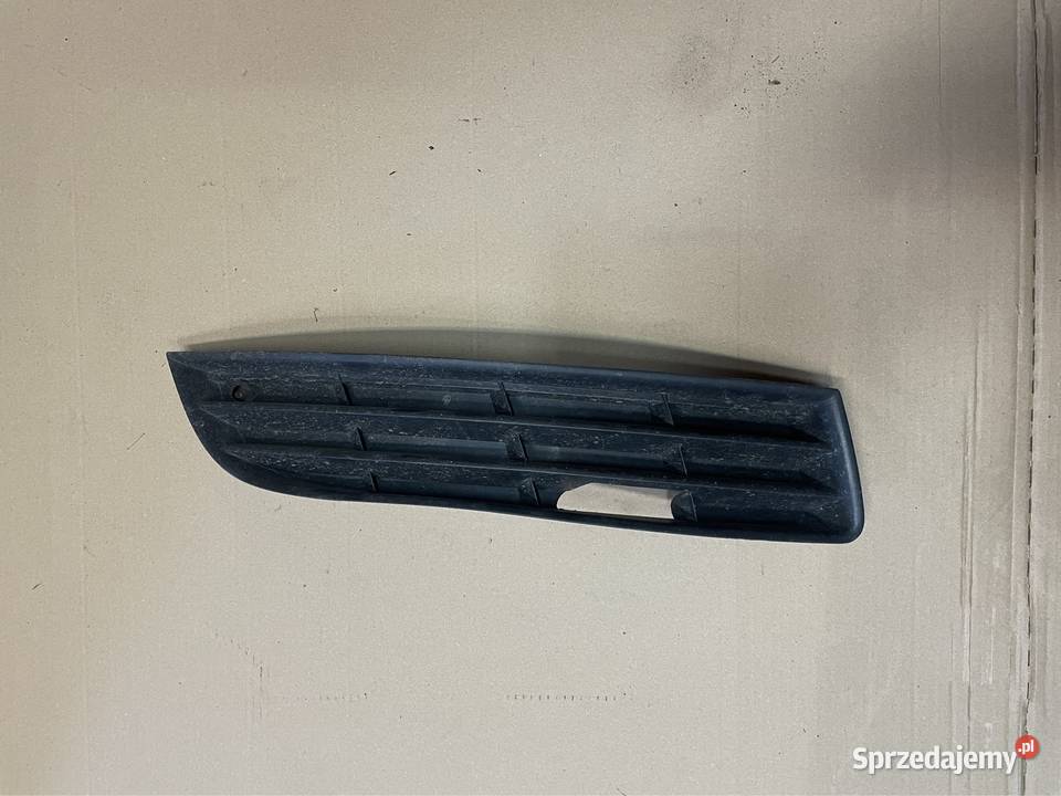 3C0856666 kratka zderzaka prawa vw passat b6 Szczecin