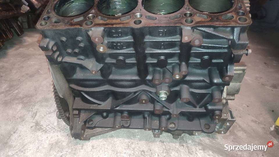SILNIK SŁUPEK CAG CAGA AUDI A4 B8 A5 8T SEAT Włoszczowa sprzedam