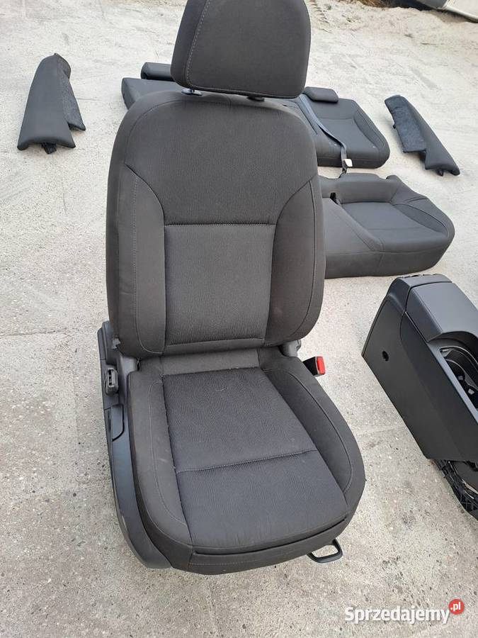 Opel Insignia A Kombi fotele podłokietnik tunel Rok produkcji 2011 Jastrzębie-Zdrój