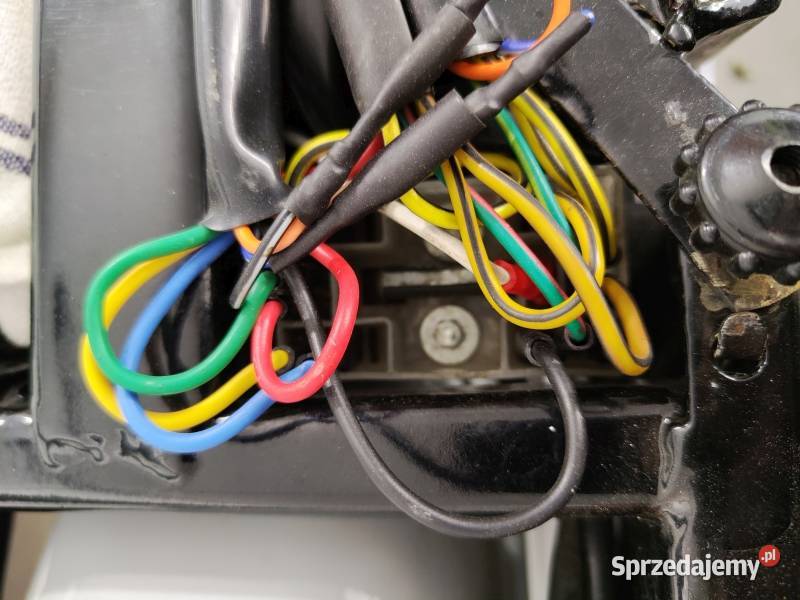 Kostka rozdzielacz instalacji elektrycznej WSK Brzesko