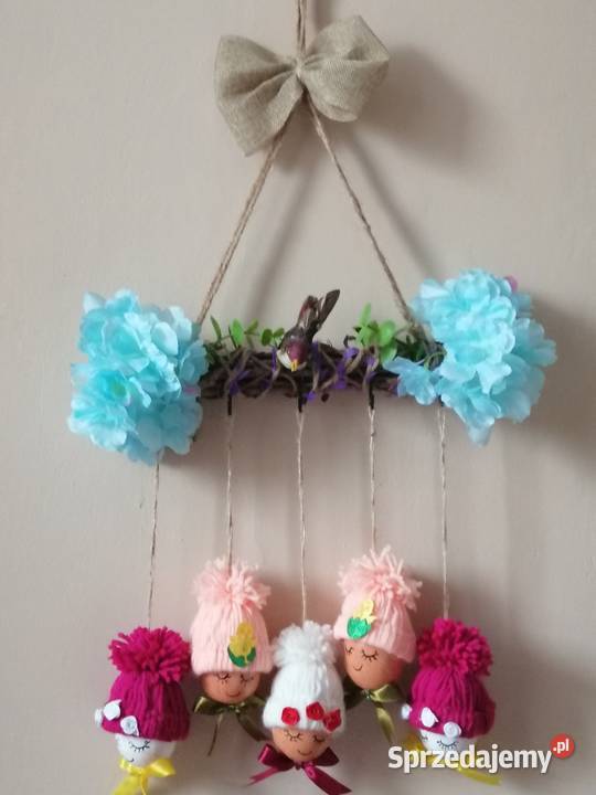 Zawieszka wielkanocna z jajek w czapeczkach Katowice