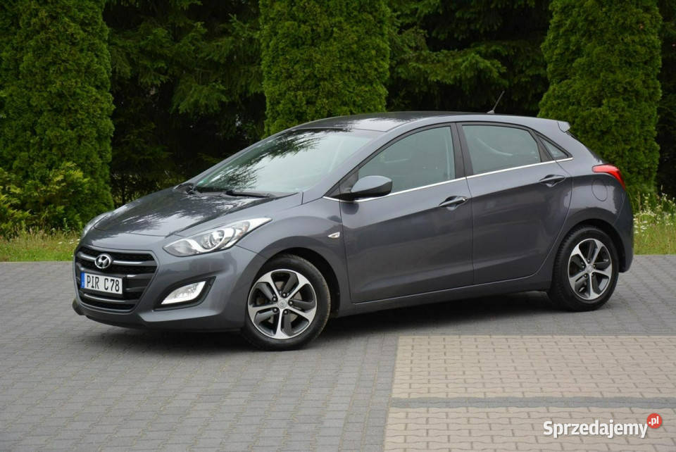 Hyundai i30 Lift 102 przebieg Duża Navi Kamera 122345km Ostrów Mazowiecka
