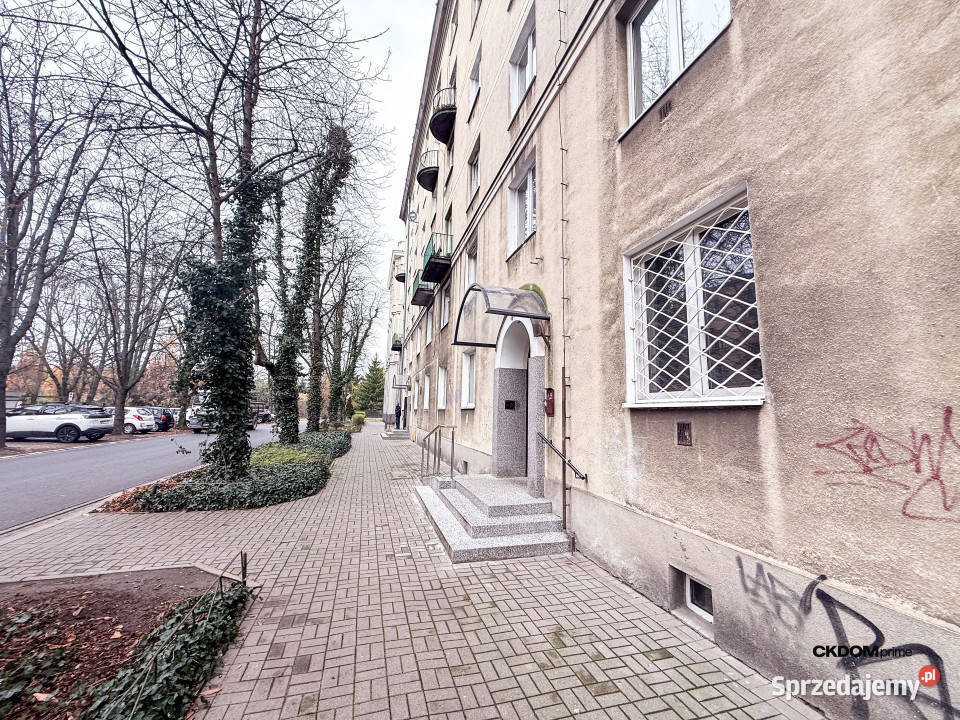 Klimatyczna kawalerka 341 m w kamienicy mazowieckie Wierzbno sprzedam
