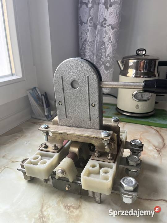 Odłącznik OZK 400A wylacznik nieużywany Poznań