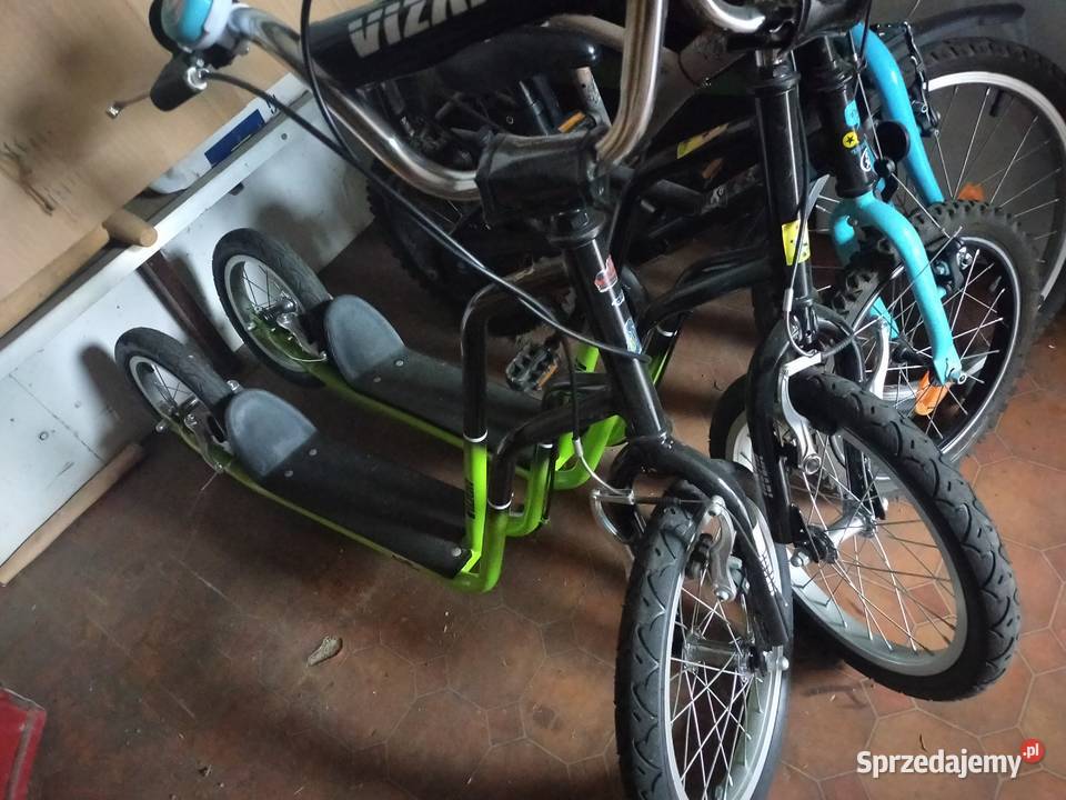 Rowery 3 sztuki duże i 2 małe rolki i kaski Sport i Wypoczynek Cieszyn