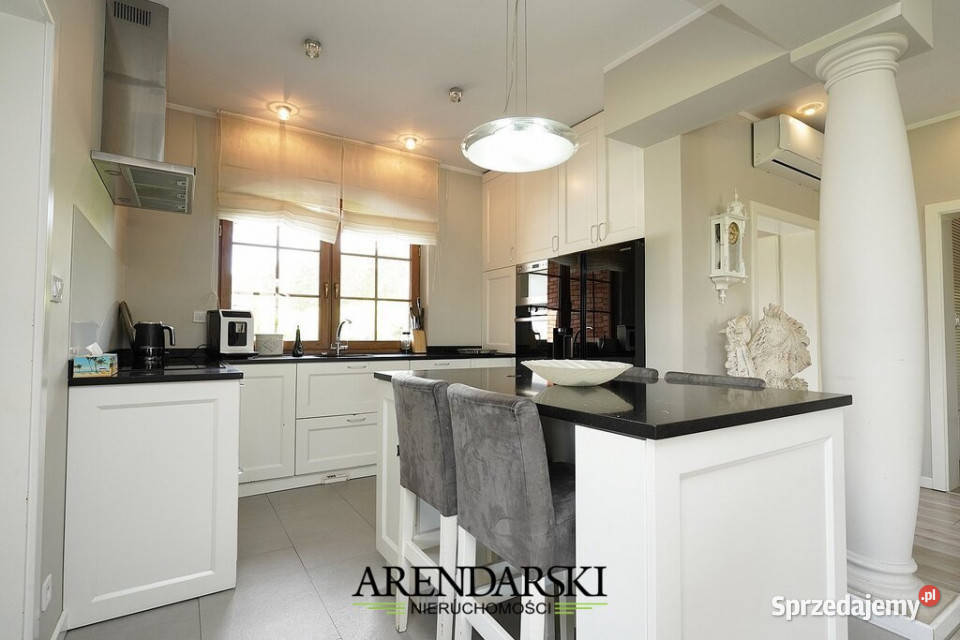 Dom wolnostojący Karwin 200m 200m2