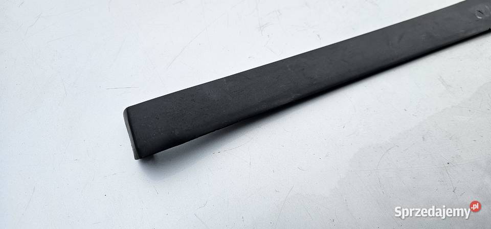 Listwa błotnika lewy tył mercedes w208 Motoryzacja Zbąszyń sprzedam