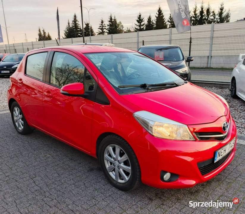 Toyota Yaris 13 benzyna opłatach III 20112019 podgrzewane fotele Chełm